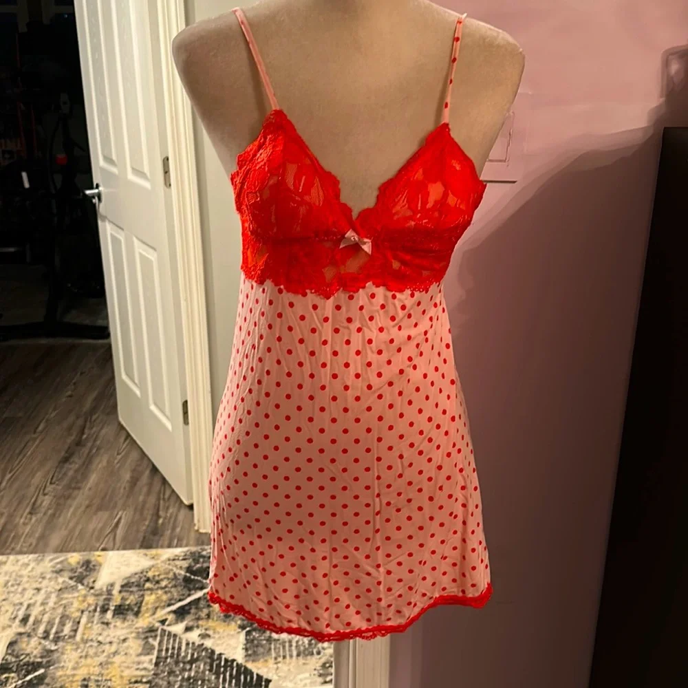 Victoria’s Secret polka dot lingerie top - Picture 1 of 7